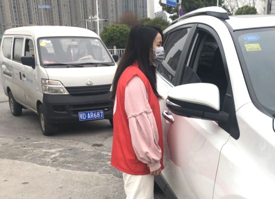 复工复产正当时全力冲刺开门红,复工复产他们在战疫最前线