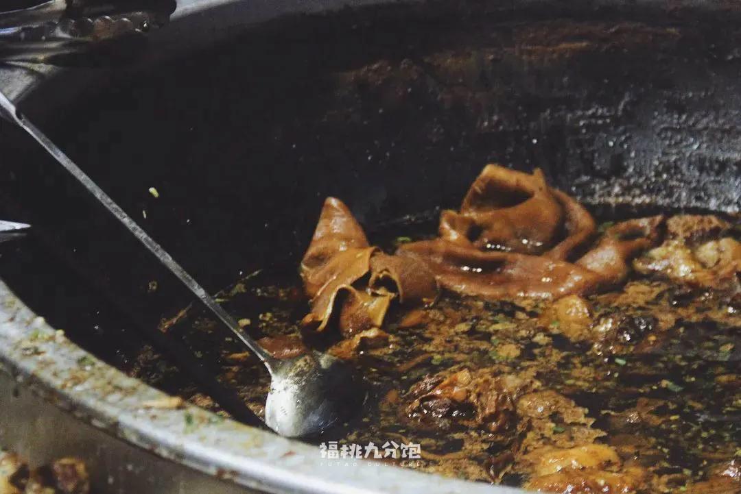 王宝强吃面道士下山,道士下山吃面图片