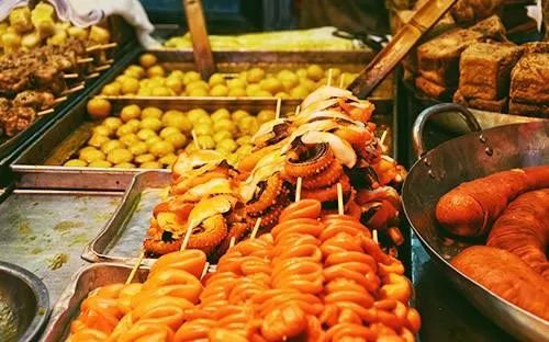 棣欐腐姊﹀够涓栫晫,棣欐腐姊﹀够閮藉競