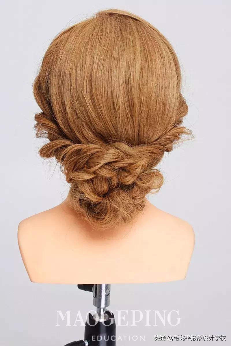 30秒打造优雅气质盘发,高级又气质的盘发教程来了