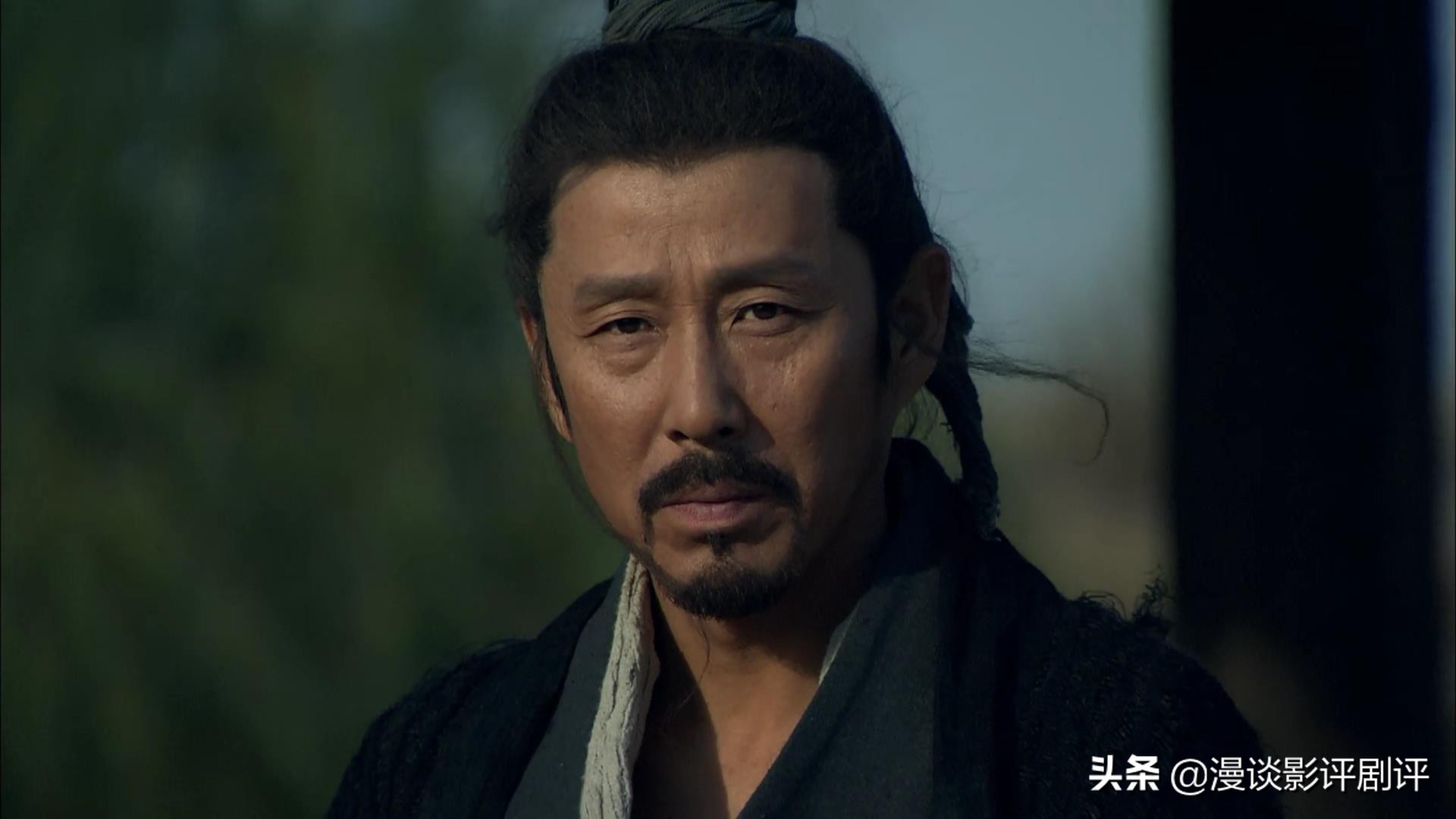 《楚汉传奇》刘邦与项羽响应起义，拉开了楚汉相争的序幕