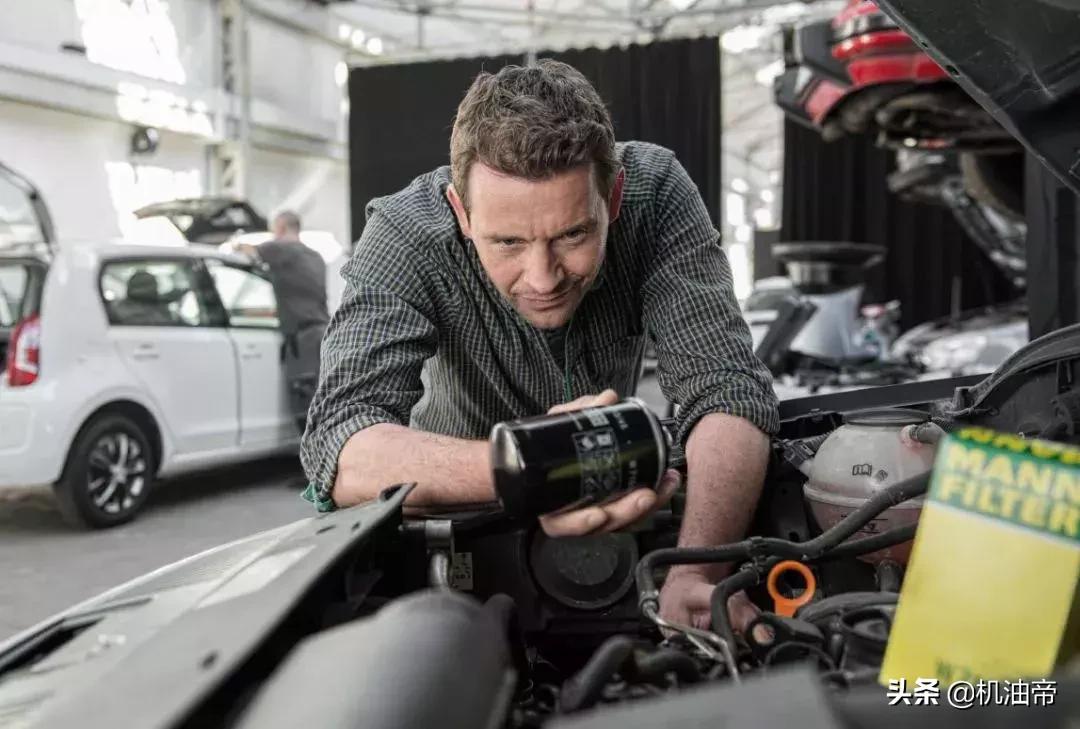 机油多久更换一次合适呢,机油的最佳保养时间