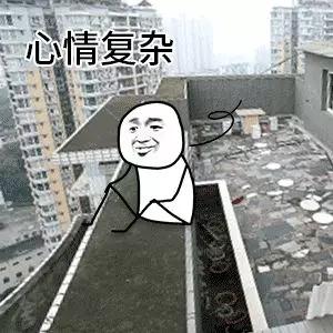 李小冉五官精致皮肤白皙透亮,70后女演员李小冉的高级搭配