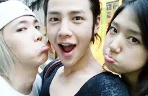 10年感情不变！这对CP从戏里“甜”到戏外，男方喊话：感谢你小子