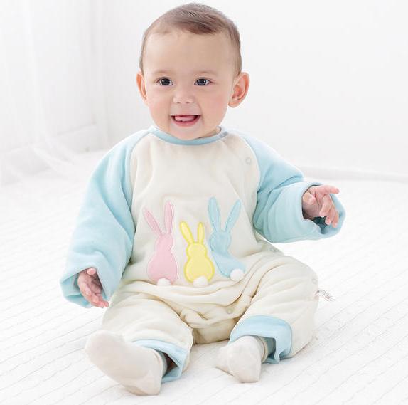 七八个月宝宝连体衣薄款,夏天的宝宝穿连体衣要穿打底吗