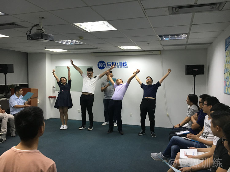 克服当众说话的紧张恐惧心理,如何克服当众发言恐惧心理