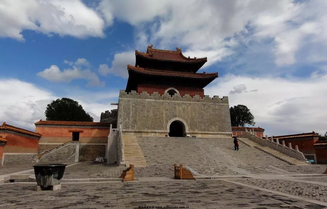 光绪皇帝的墓室里，埋藏着哪些辛酸的往事？