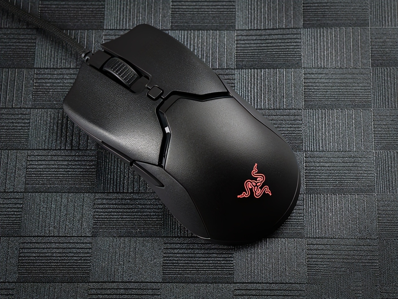 推荐几款好用的平民低价游戏鼠标,性价比较高的游戏鼠标推荐