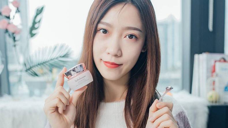 雪花秀雪菁萃眼霜,ahc黄金眼霜和雪花秀眼霜哪个好