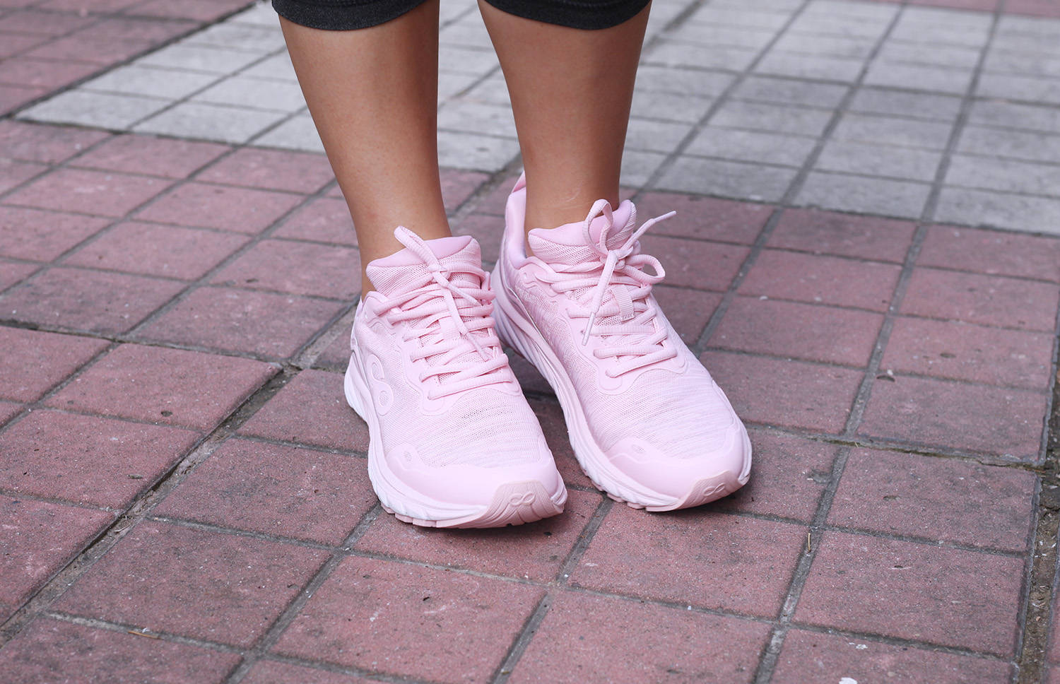 咕咚10k悦弹与乔丹风行10代,咕咚跑鞋21k驭风和经典