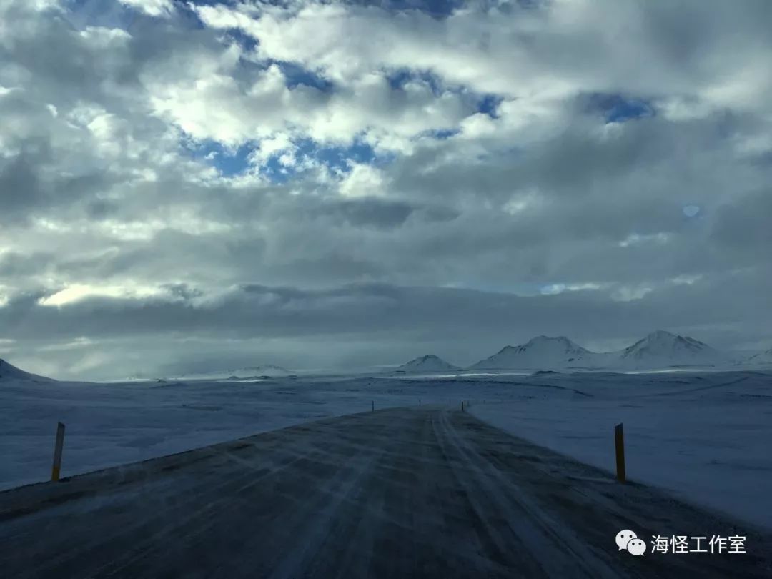 在法国留学的中国学生,在中国生活8年的法国小哥回国后