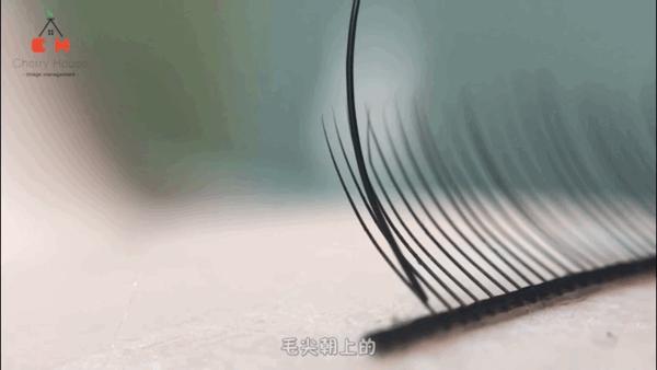 睫毛长扎眼睛该如何处理,睫毛长扎眼睛怎么办小妙招