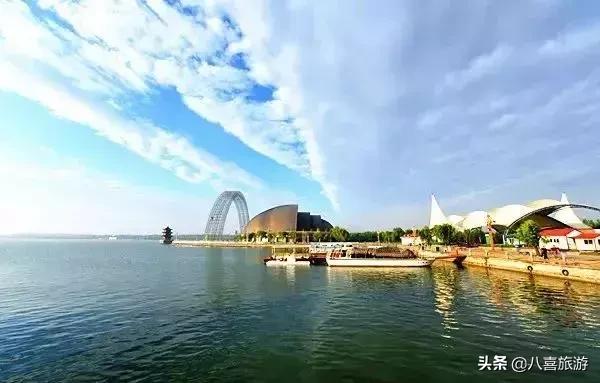 山东夏天值得去的旅游景点,夏天适合去的湖泊