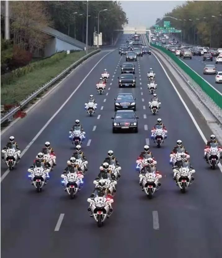 警武帅气震撼视频,中国最美警察视频