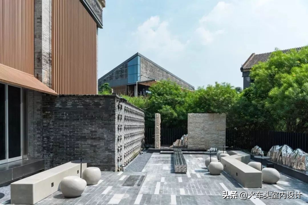 土、砖、石、木、竹、铝，这家茶饮店“设计公司”的身份要暴露啦