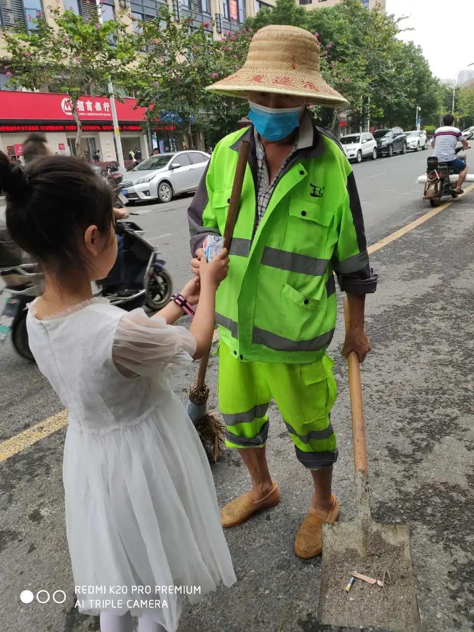 “展翅中国梦，腾飞我少年”福州市晋安区实验小学“从小学先锋，长大做先锋”少先队建队日系列活动简报