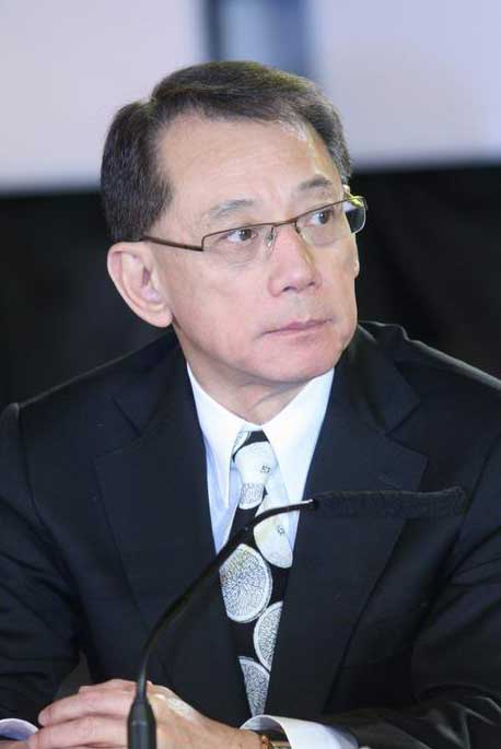 杨受成与明星关系,杨受成成长历程