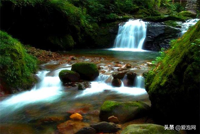 峨眉山和瓦屋山哪个更好,峨眉山一日游精选游记