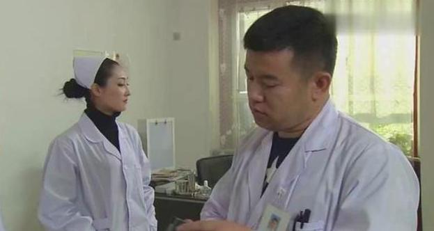 半岁宝宝不睡觉有什么妙招,半岁宝宝不喜欢躺着