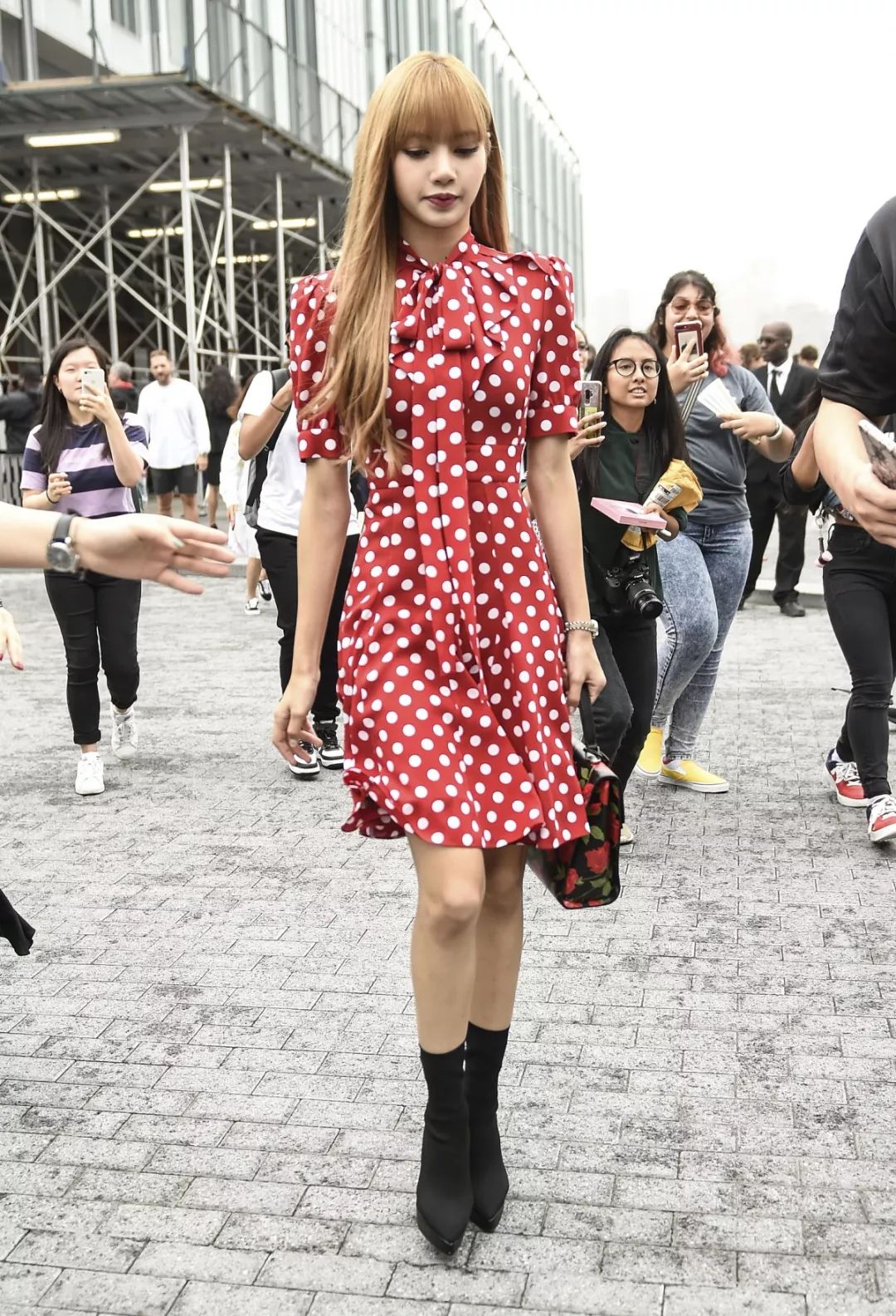 复古甜美大蝴蝶结连衣裙,蝴蝶结连衣裙适合什么年龄穿