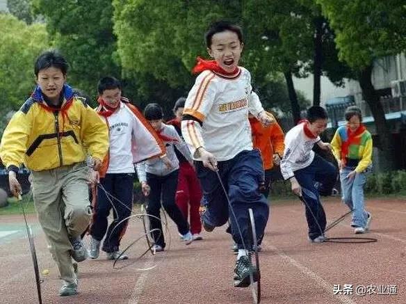 80后小时候玩的纸玩具,小时候玩过的玩具80后满满的回忆