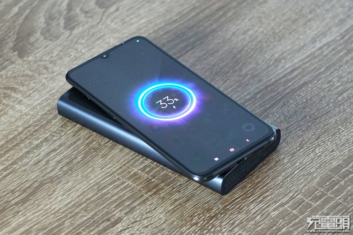 小米移动电源318w快充评测,小米plm11zm无线充电宝拆机