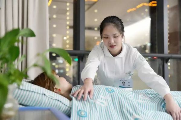 术后尿管护理操作视频,术后尿管怎么固定方便走动