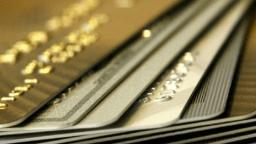 信用卡金卡和普通卡有什么区别,邮政信用卡金卡和储蓄卡金卡