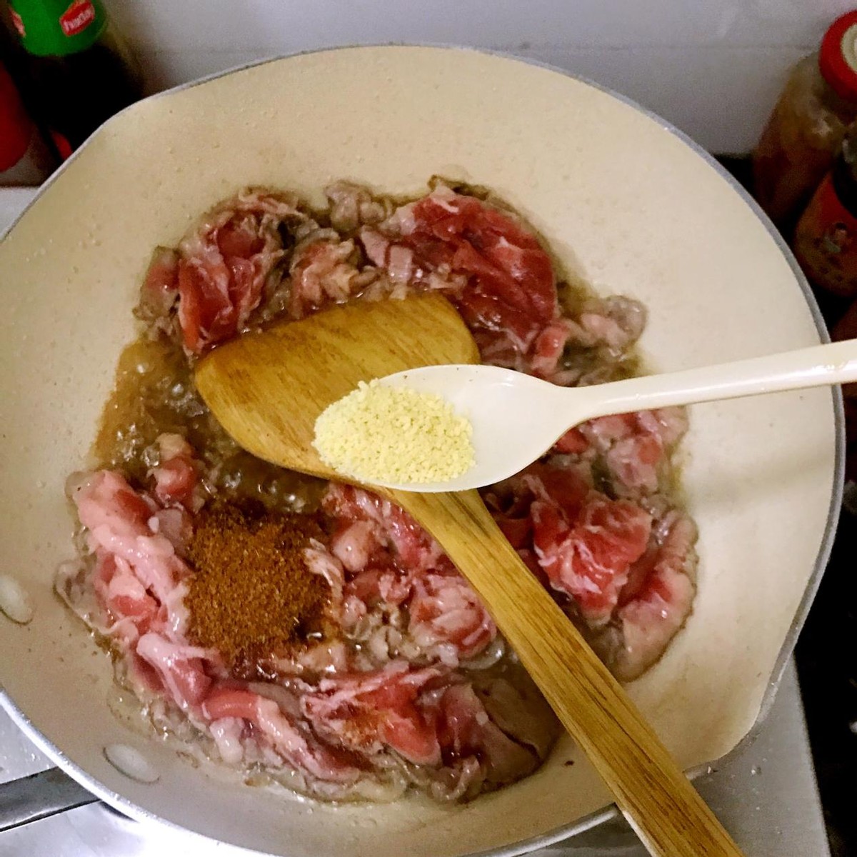 学做大葱炒羊肉,大葱羊肉炒什么好吃又简单