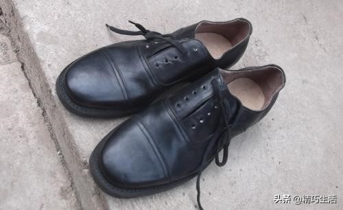 生活妙招皮鞋怎么擦的亮,生活小妙招皮鞋保养视频