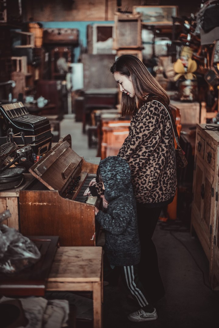 亮佳鸿华二手市场属于成都哪个区,亮佳鸿华二手市场在三环路外吗