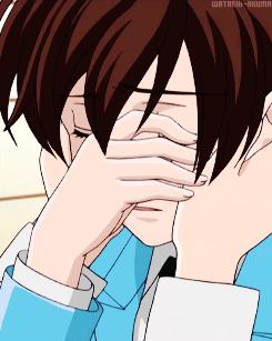 吴宣仪和杨超越戴美瞳,杨超越戴美瞳技巧