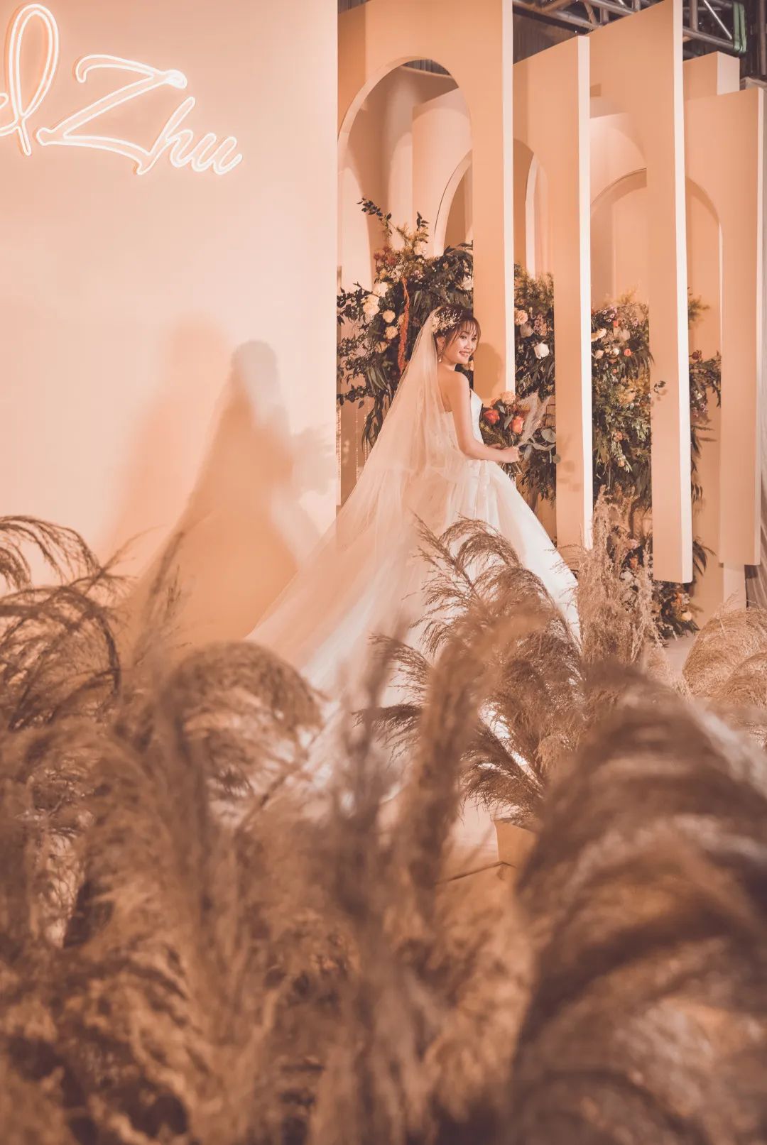 浪漫奢华草坪花园婚礼,充满爱意的婚礼