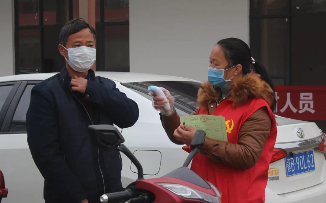 爸爸抱抱我原视频,爸爸抱抱我前奏