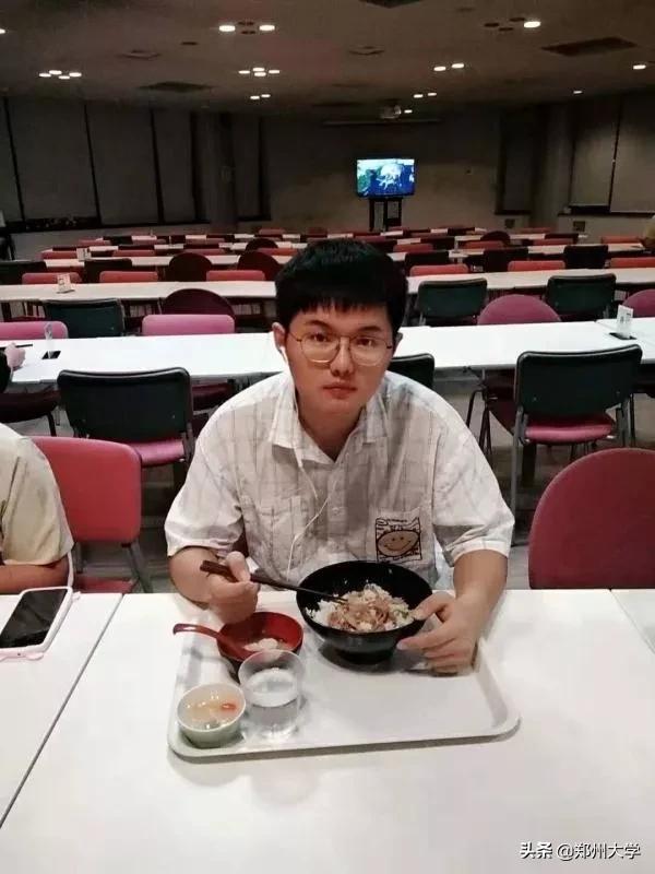 祖国,世界各地的郑大人为您送上祝福!