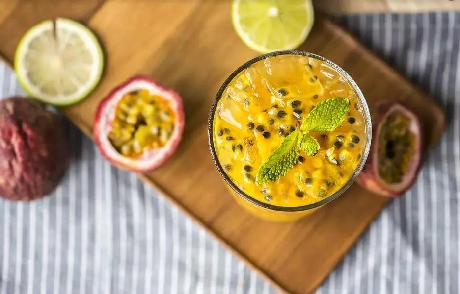 芝士蛋糕丝滑香浓高级甜点,百香果芝士蛋糕无需烘烤简单美味