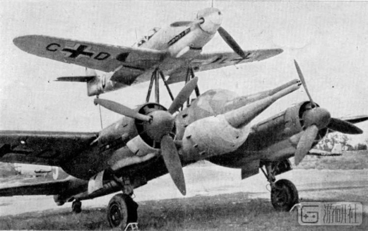 皇牌空战七航空母舰起飞,皇牌空战7和真实飞机对比