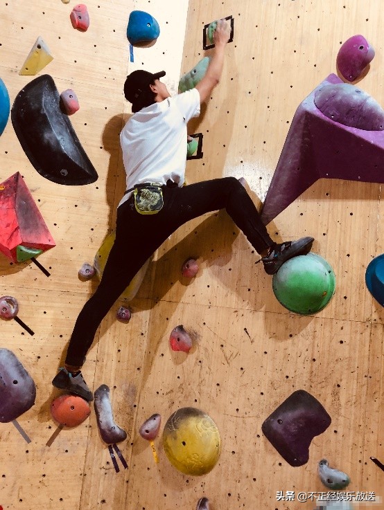 看了这部“俄囧”，我宣布我的新任小墙头诞生了！