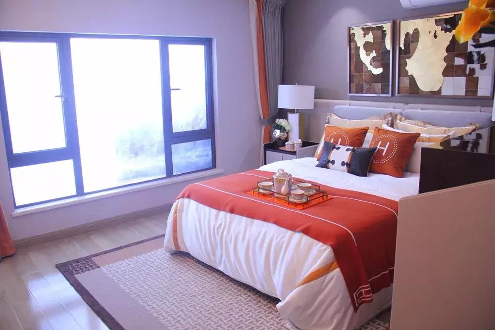 惊喜！总价70万三房！不限购！万达广场旁的超级大盘开启团购活动