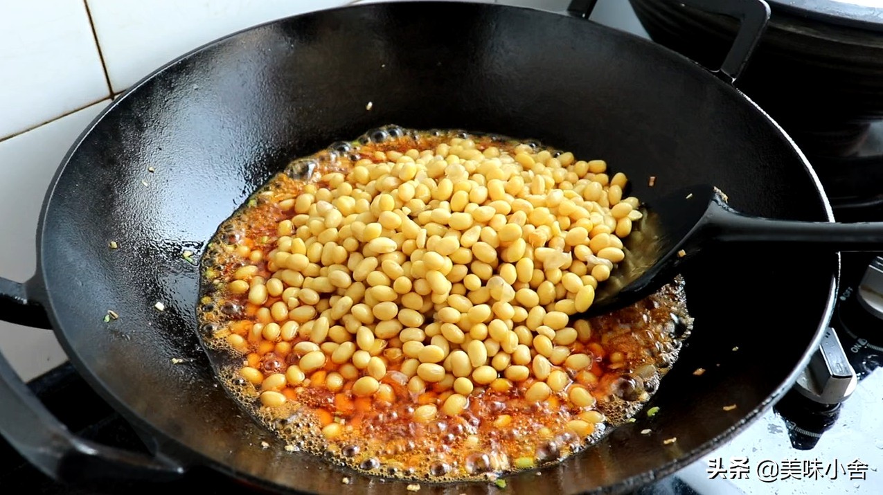 香辣黄豆辣椒酱的做法,黄豆辣椒酱家常做法简单好吃
