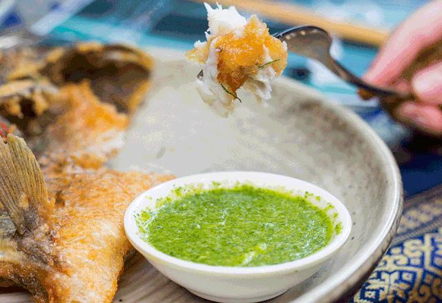 一桌只接待4人的餐厅,每天只接待三桌的火锅