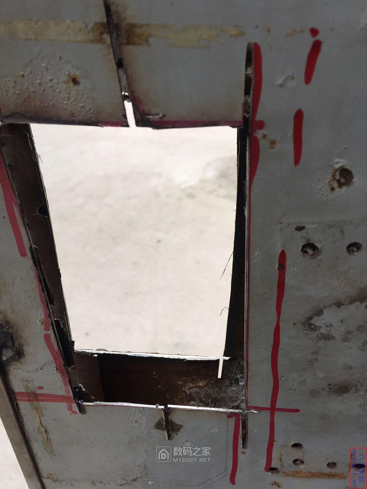 老式防盗门如何安装指纹锁,老防盗门指纹锁安装教程