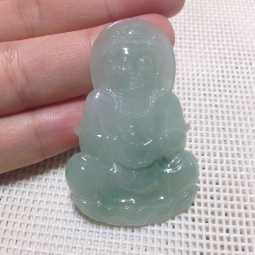 细糯种翡翠牌子大概多少钱,翡翠手镯冰糯种和细糯种价格