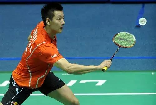 打完羽毛球手抖的视频,打完羽毛球手抖要怎么办