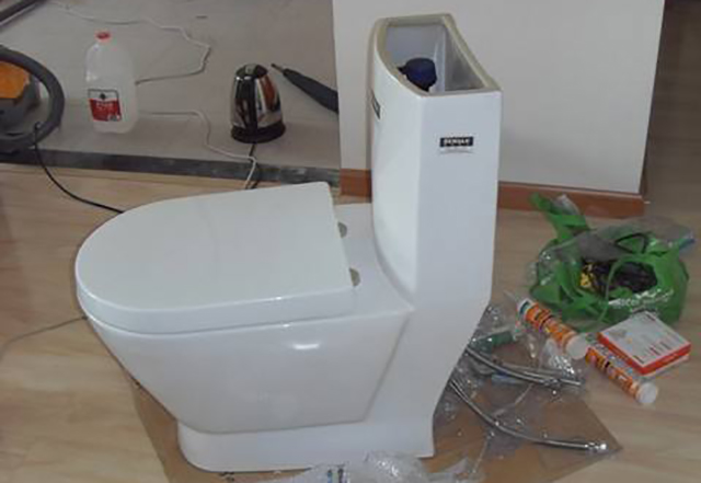 买了马桶不会安装怎么办,马桶最小坑距305mm和400mm哪种好