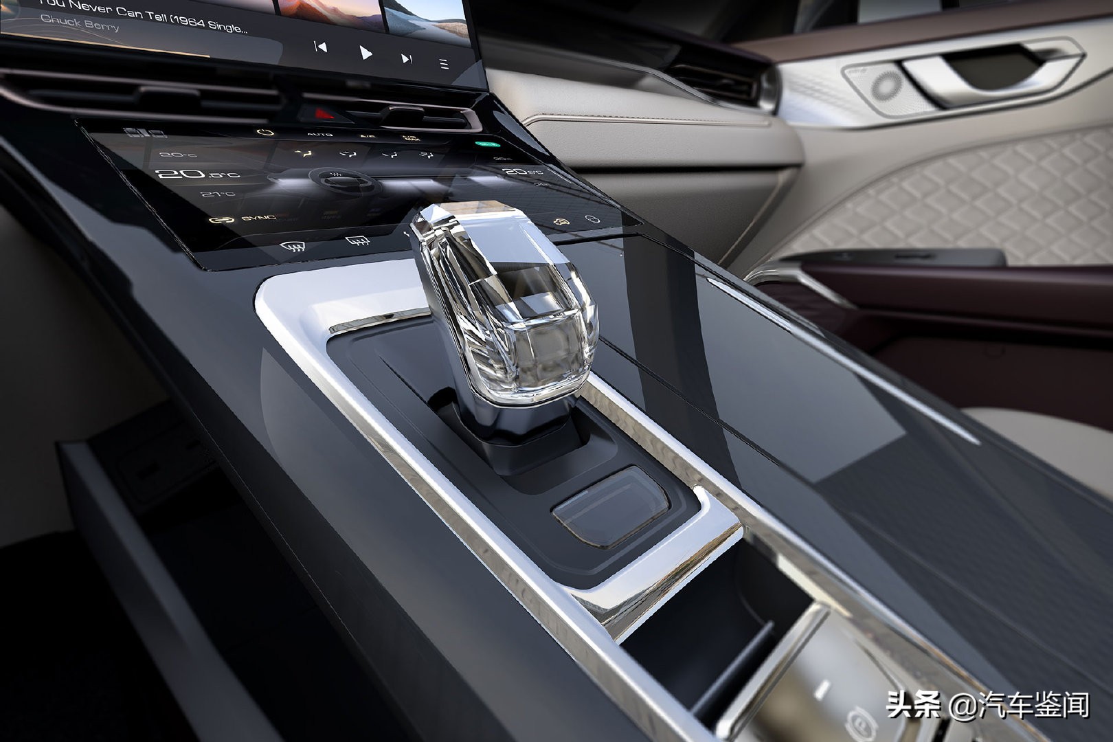 wey摩卡第一人称驾驶,wey摩卡第一视角夜间驾驶