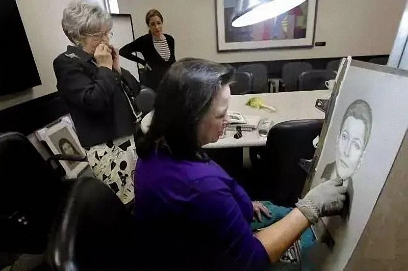 她21岁被性侵,41年来靠画像抓获1266名罪犯,创吉尼斯世界纪录