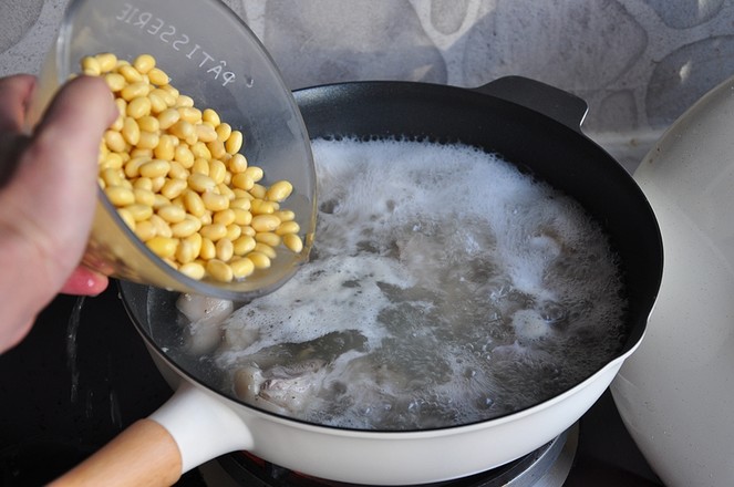 炖猪蹄千万不要直接下锅,炖猪蹄快速软烂入味的小诀窍