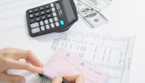 员工跑业务用自己车加油报销分录,单位没有车辆可以报销加油票吗