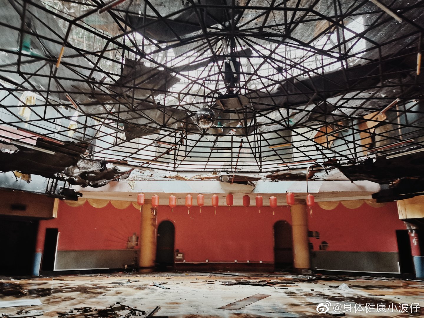 广州传奇舞厅的谢幕：有人为舞伴离婚，有人笑声中离世